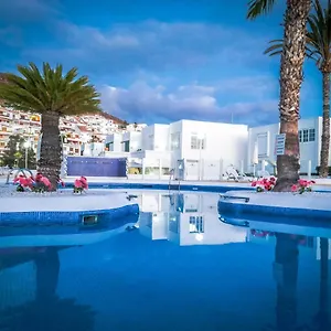 Renovated Flat With Balcony Near Las Vistas Beach Apartment
